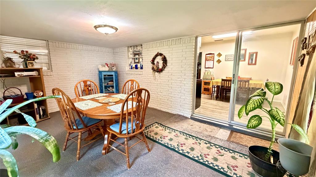 309 Glen Oaks Road Bonham, TX 75418 - Photo 5 of 23