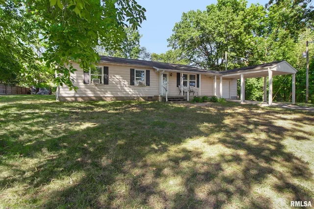 $199,000 | 16042 Ralls Grove Road, Creal Springs, IL 62922