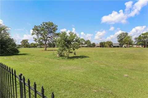 $259,000 | 2261 Country Club Drive, Laplace, LA 70068