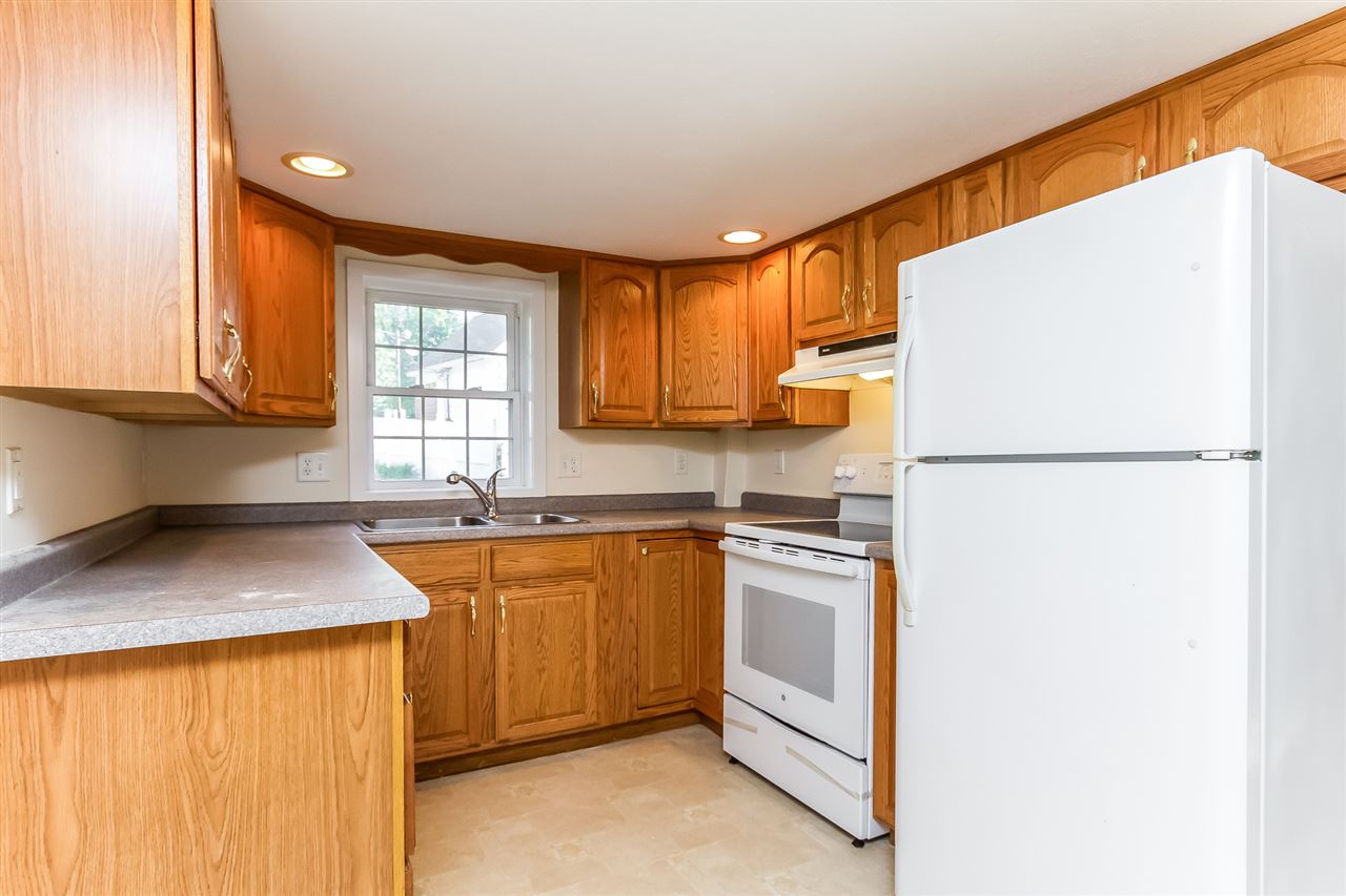 9 Derry Road Chester, NH 03036 - Photo 12 of 38