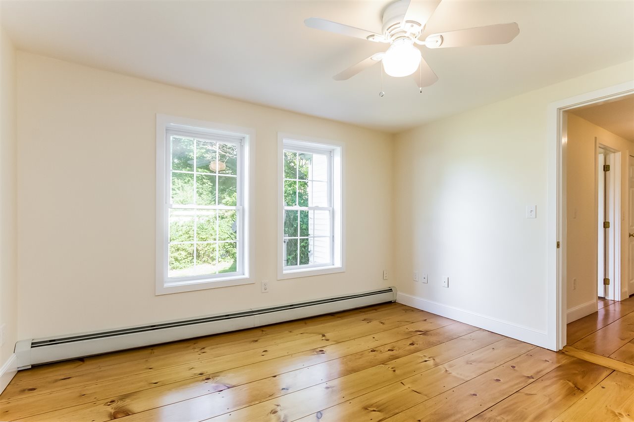 9 Derry Road Chester, NH 03036 - Photo 17 of 38