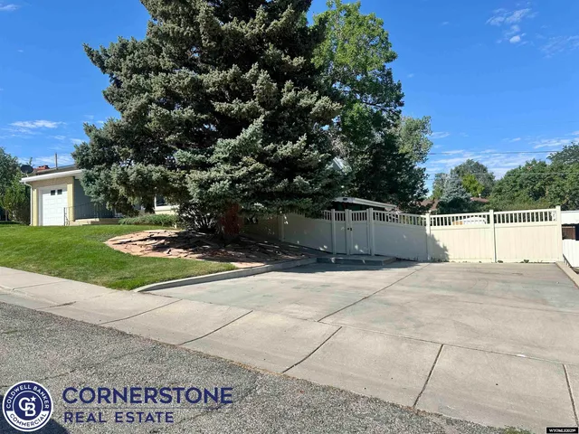 $278,000 | 1704 Holly Street, Casper, WY 82604