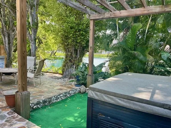 $420,000 | 7715 33rd Lane East, Sarasota, FL 34243