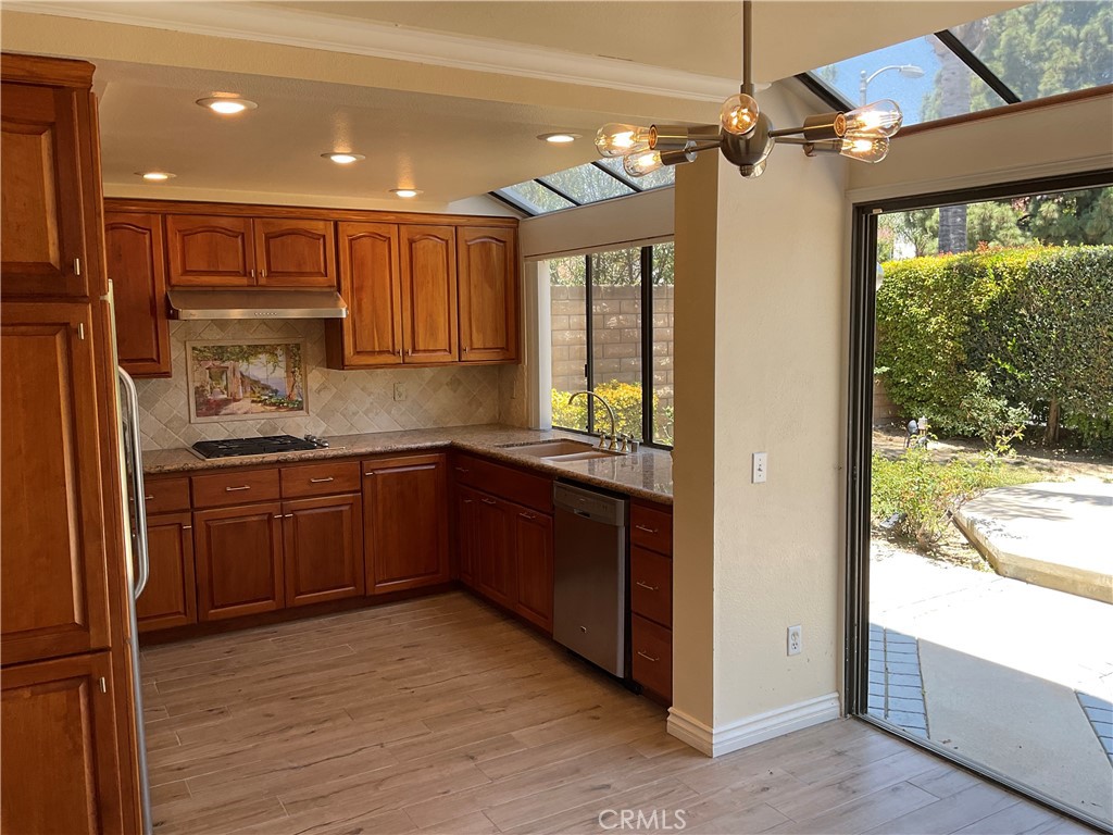 19565 Turtle Springs Way Porter Ranch, CA 91326 - Photo 38 of 96 KITCHEN