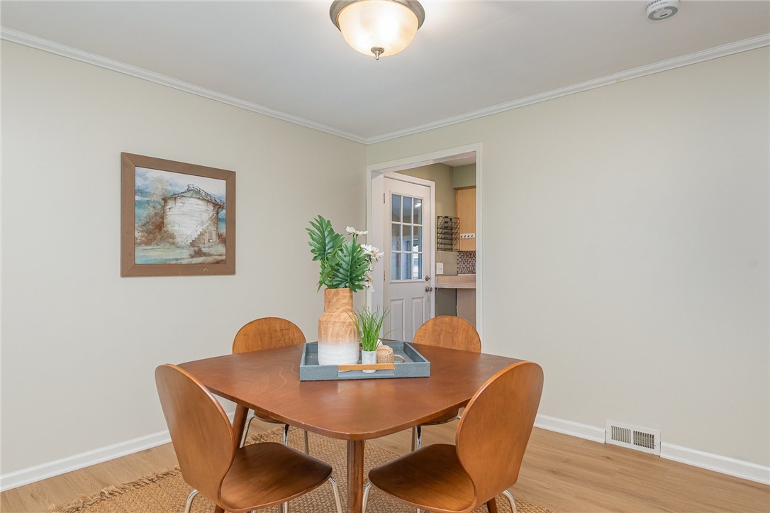 355 Orland Road Irondequoit, NY 14622 - Photo 14 of 34