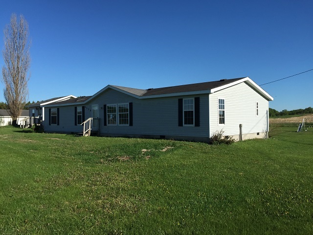 6330 Schell Road Buckley, MI 49620 - Photo 3 of 26 1801290-2.JPG