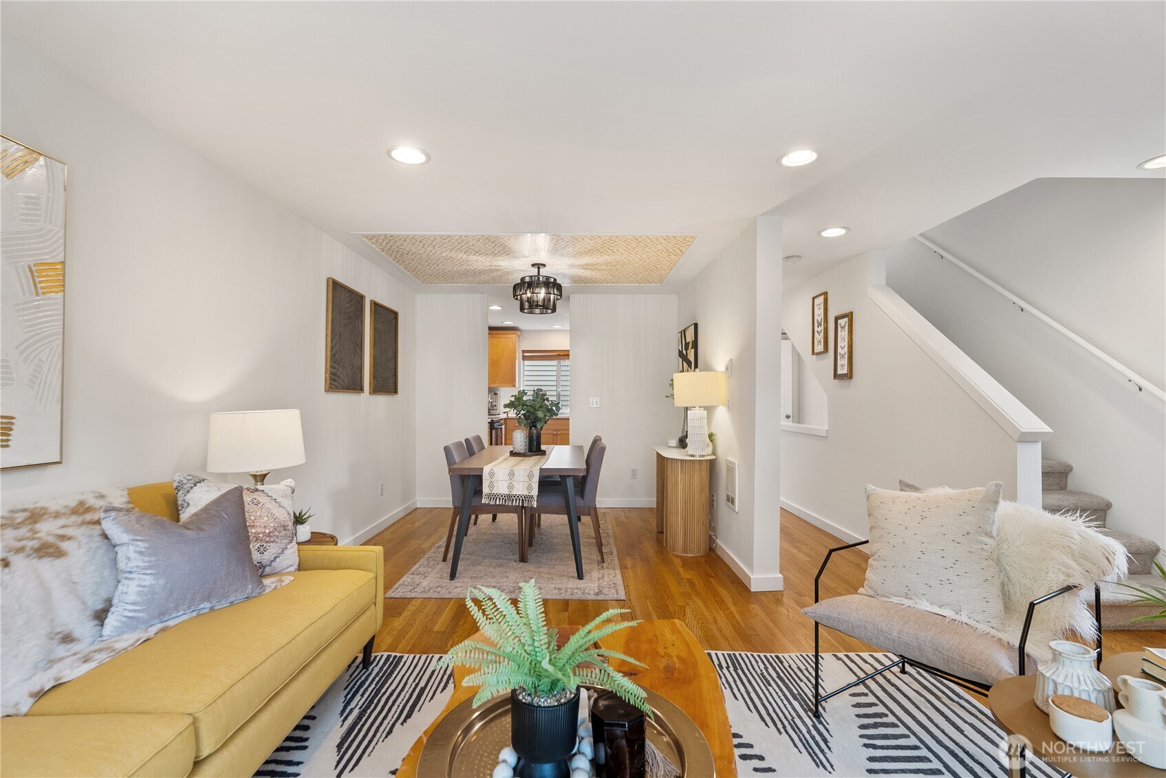 9239 Ashworth Avenue North, Unit B Seattle, WA 98103 - Photo 12 of 40 a living room with furniture