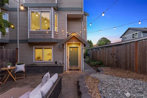 $664,500 | 9239 Ashworth Avenue North, Unit B, Seattle, WA 98103