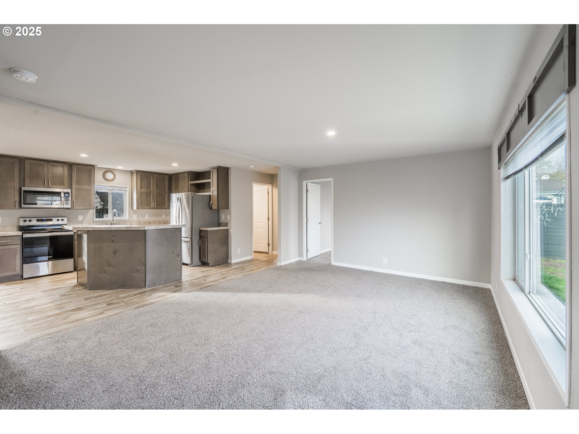 2560 Brown Road Northeast Salem, OR 97305 - Photo 9 of 30