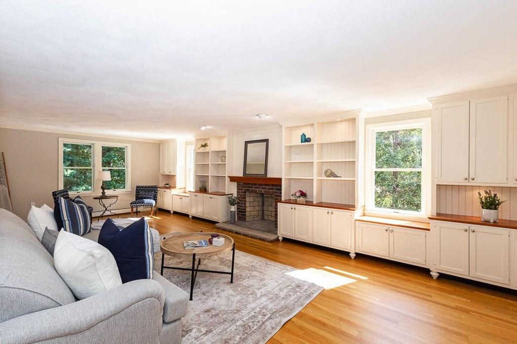 577 Lowell Street Lexington, MA 02420 - Photo 7 of 42 Gallery Image 7