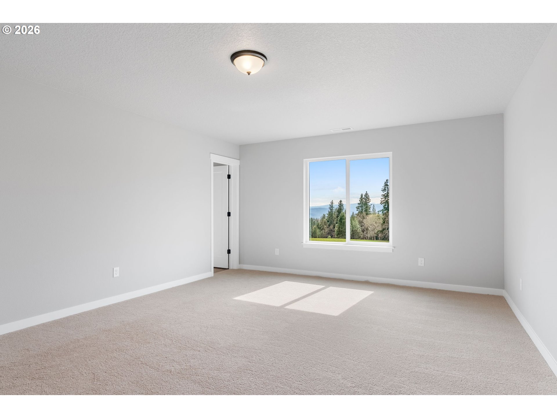 377 Johnson Road Lyle, WA 98635 - Photo 11 of 24 Bedroom, Owner's Suite