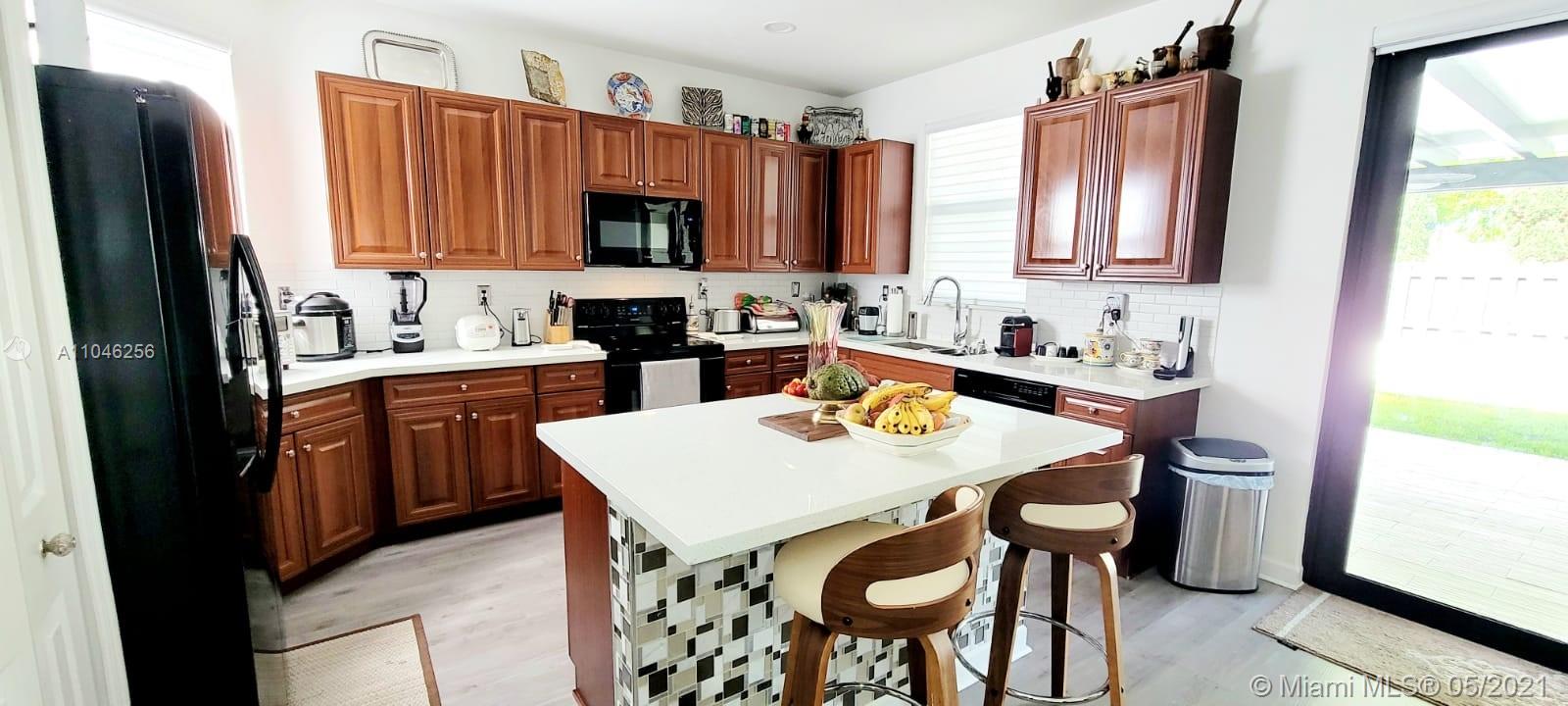 9125 Southwest 153rd Passage Miami, FL 33196 - Photo 15 of 35