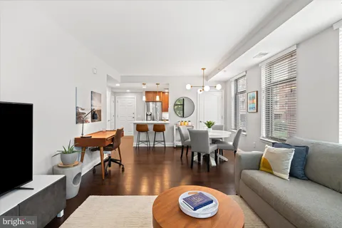 $695,000 | 525 North Fayette Street, Unit 223, Alexandria, VA 22314