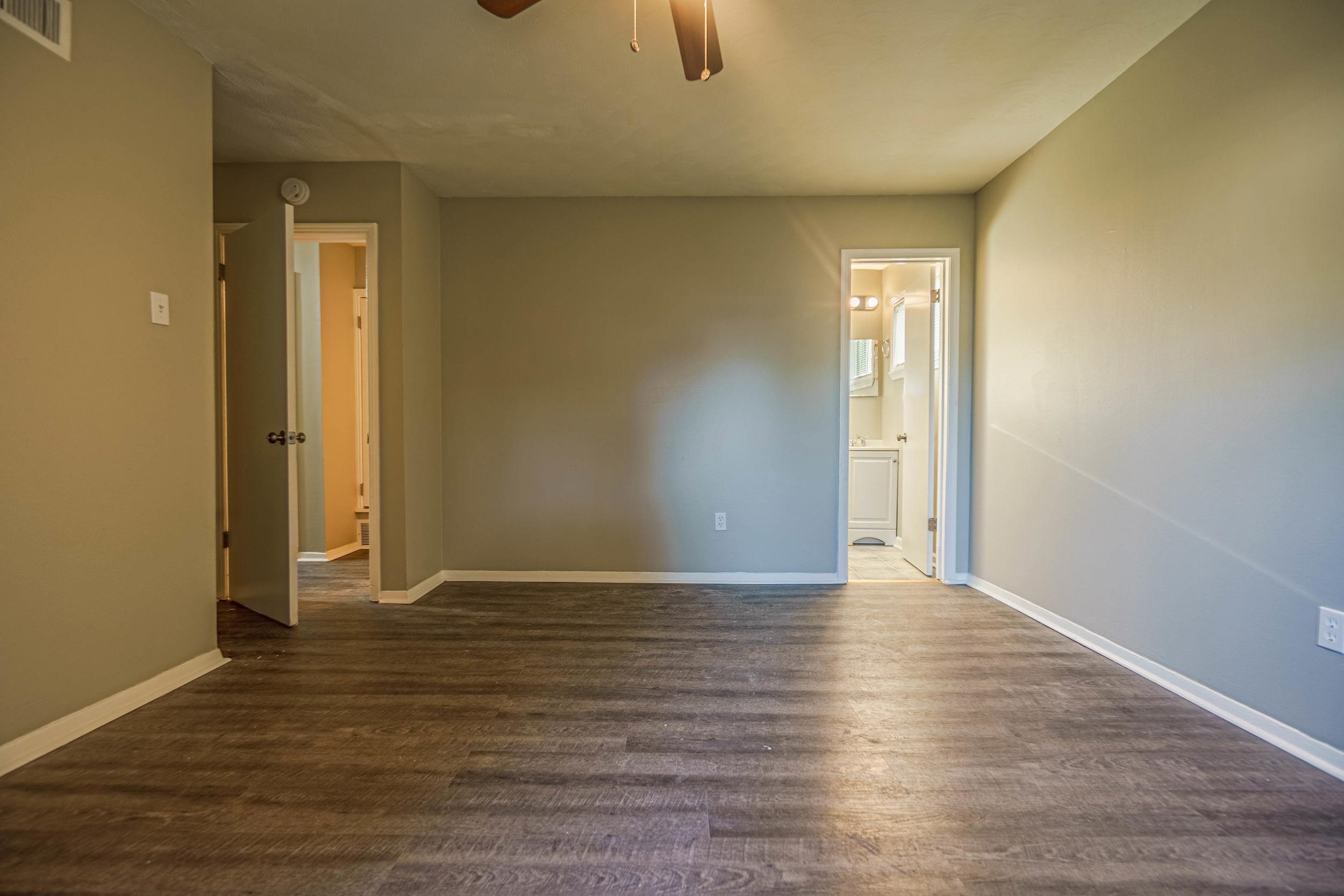 1223 Aubra Road Memphis, TN 38111 - Photo 13 of 19 a view of an empty room and window