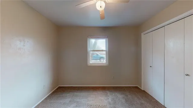 $950 | 317 Manuel Drive, Unit B, College Station, TX 77840