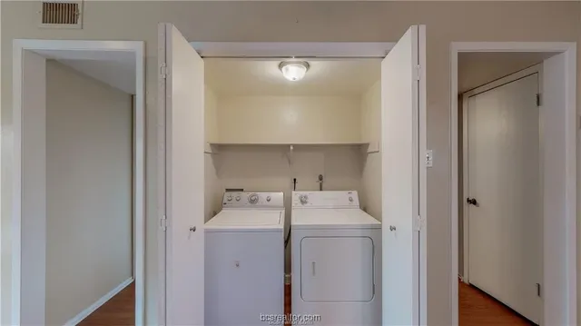 $950 | 317 Manuel Drive, Unit B, College Station, TX 77840