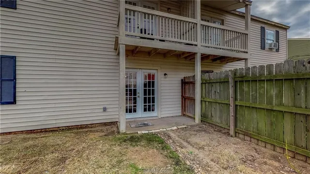 $950 | 317 Manuel Drive, Unit B, College Station, TX 77840