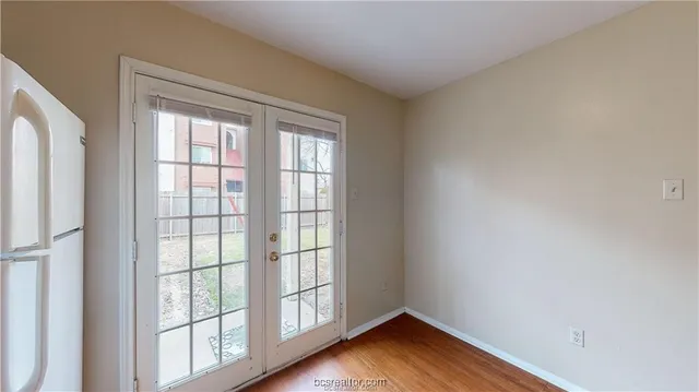 $950 | 317 Manuel Drive, Unit B, College Station, TX 77840