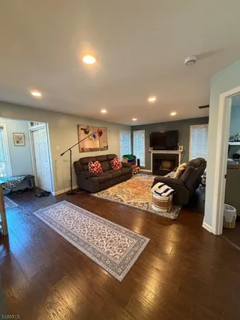$2,300 | 492 Tournament Drive, Unit 1, Union, NJ 07083