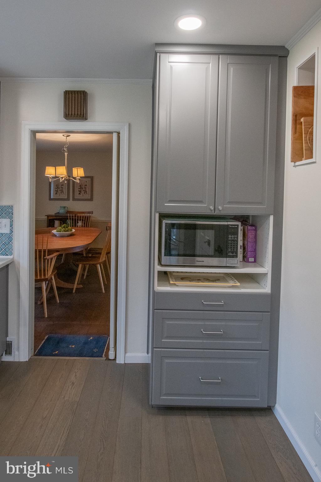 23 Northwoods Road Wayne, PA 19087 - Photo 16 of 62 Kitchen view into Dining Room