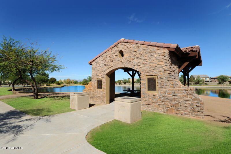 18170 North Stonegate Road Maricopa, AZ 85138 - Photo 38 of 50 Entry for lake