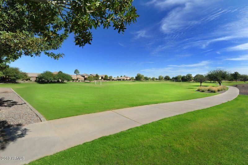 18170 North Stonegate Road Maricopa, AZ 85138 - Photo 46 of 50 Glennwilde Greenbelt