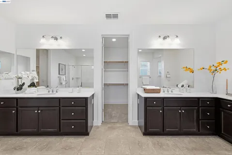 $999,000 | 4634 Mckenzie Avenue, Tracy, CA 95377