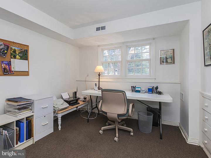 255 Russell Road Princeton, NJ 08540 - Photo 18 of 25 Office / Study