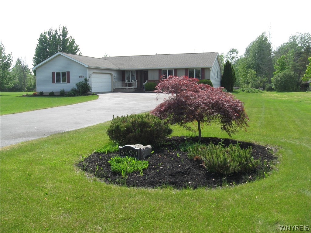 5490 Salt Road Clarence, NY 14031 - Photo 1 of 1