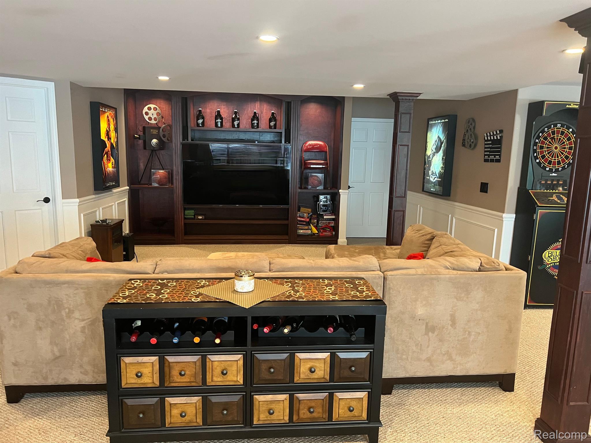 725 Panorama Drive Rochester, MI 48306 - Photo 24 of 57 Basement entertaining