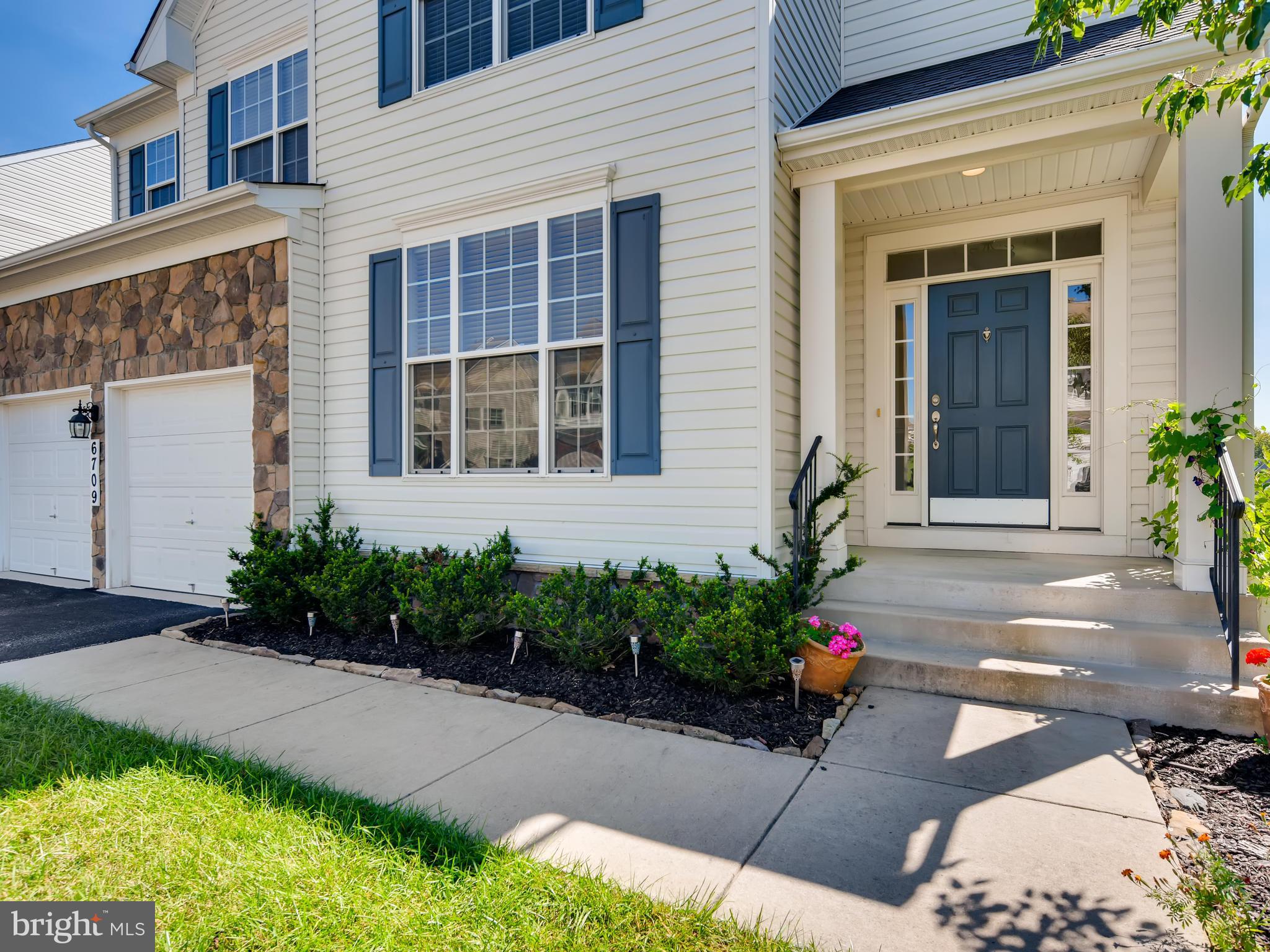 6709 Pebble Brooke Road Baltimore, MD 21209 - Photo 2 of 58