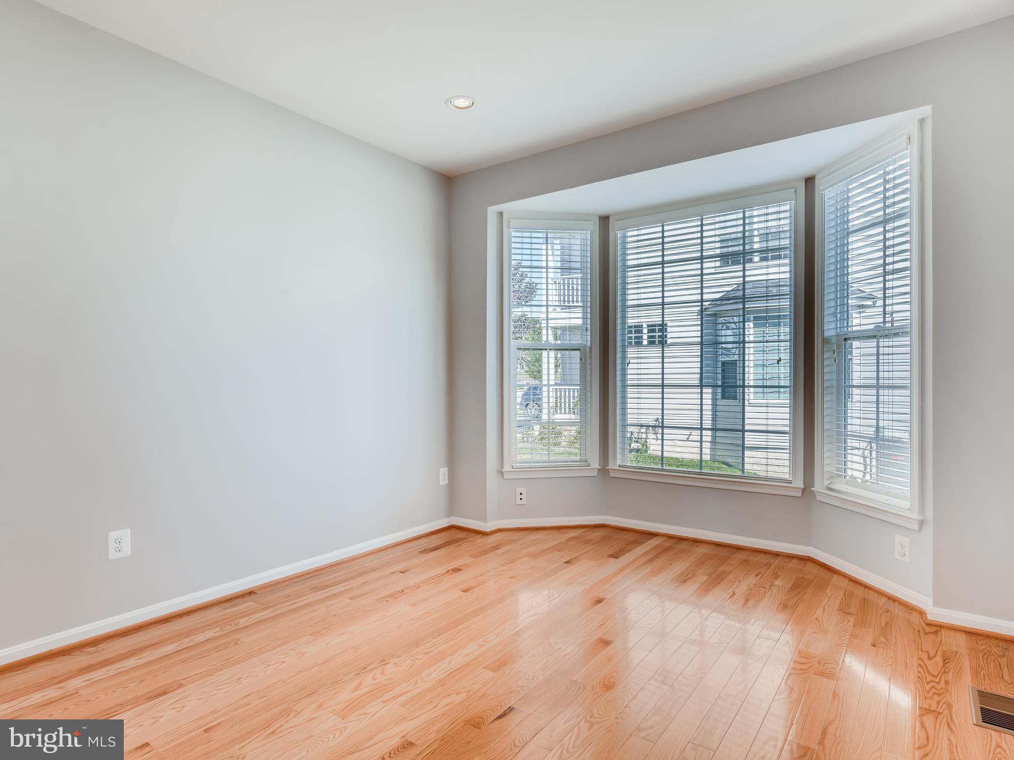 6709 Pebble Brooke Road Baltimore, MD 21209 - Photo 8 of 58