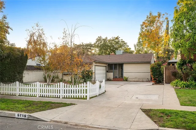 $949,900 | 5715 Norwich Avenue, Van Nuys, CA 91411