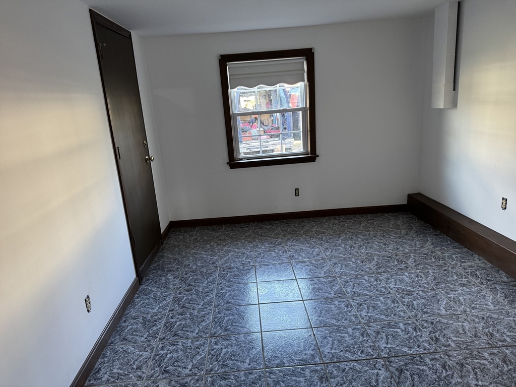 18 Fencourt Road Canton, MA 02021 - Photo 32 of 35