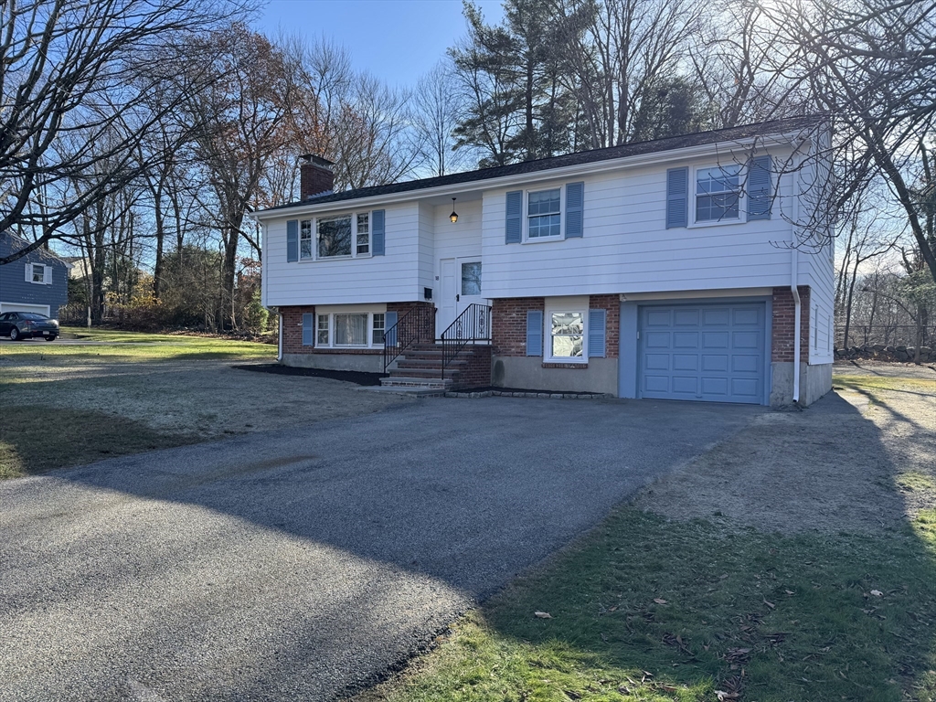 18 Fencourt Road Canton, MA 02021 - Photo 7 of 35