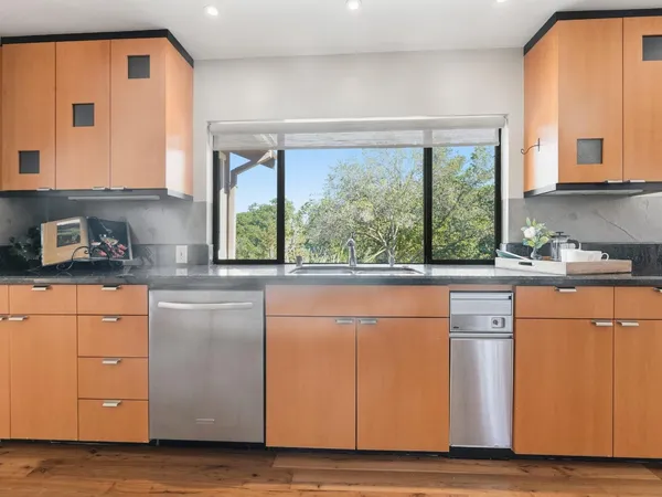 $4,680,000 | 5666 Arboretum Drive, Los Altos, CA 94024