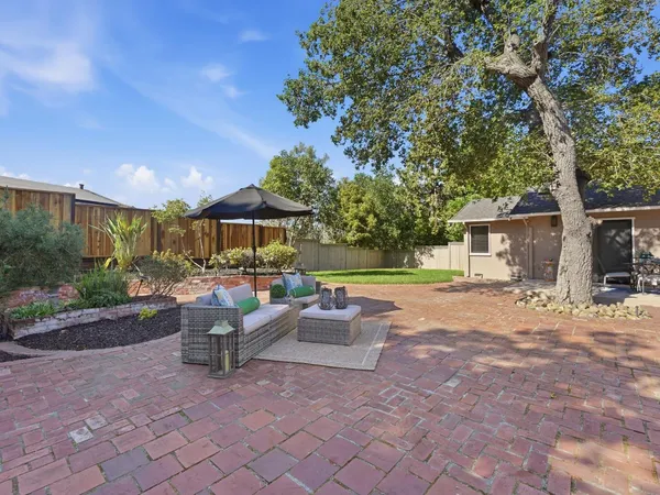$4,680,000 | 5666 Arboretum Drive, Los Altos, CA 94024