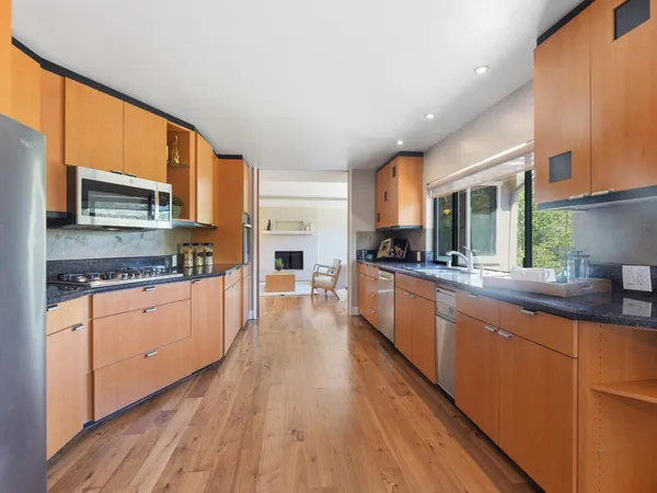$4,680,000 | 5666 Arboretum Drive, Los Altos, CA 94024