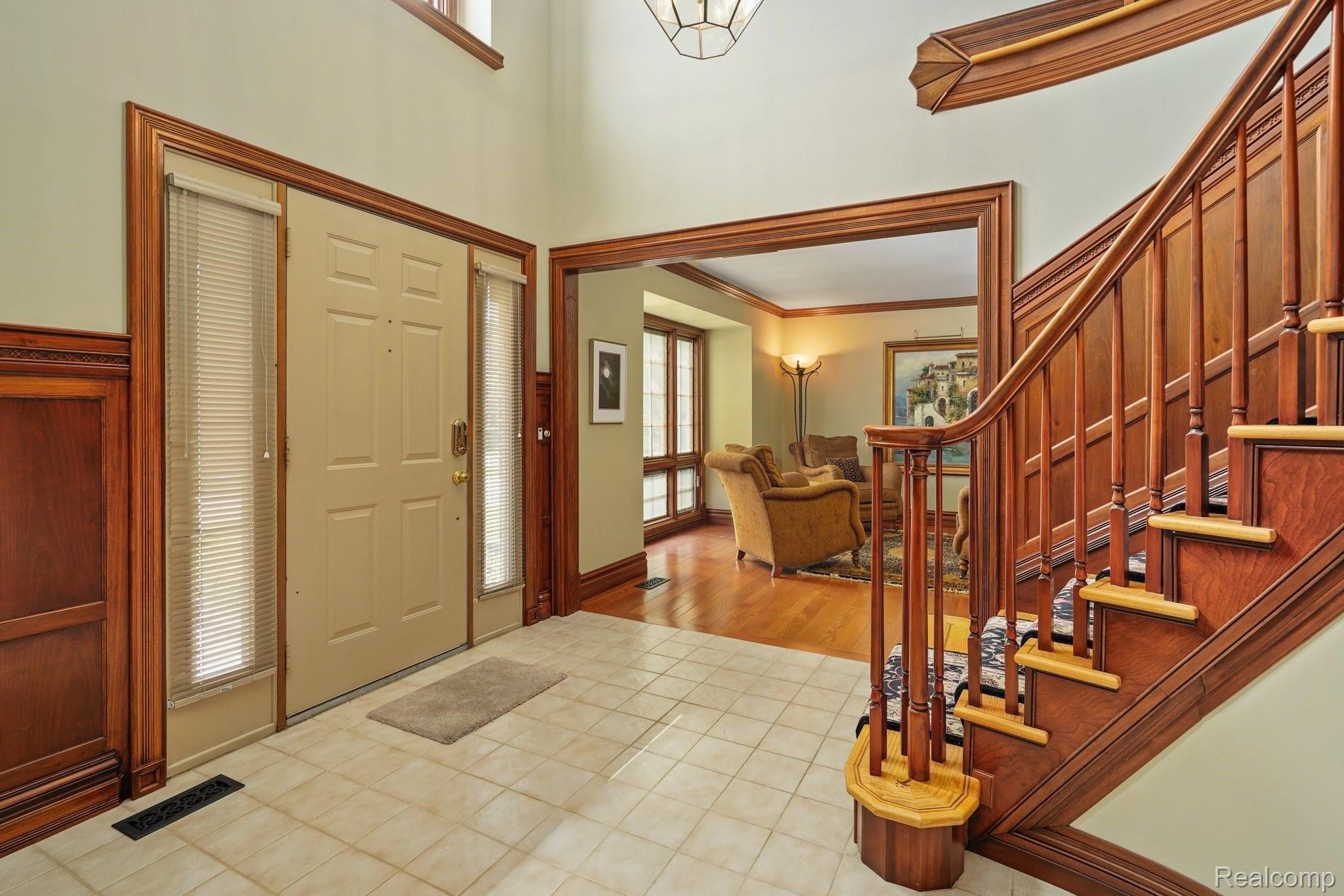 1026 Springwood Lane Rochester, MI 48309 - Photo 11 of 33 11-web-or-mls-1026 Springwood Lane Rochester Hills10.jpg