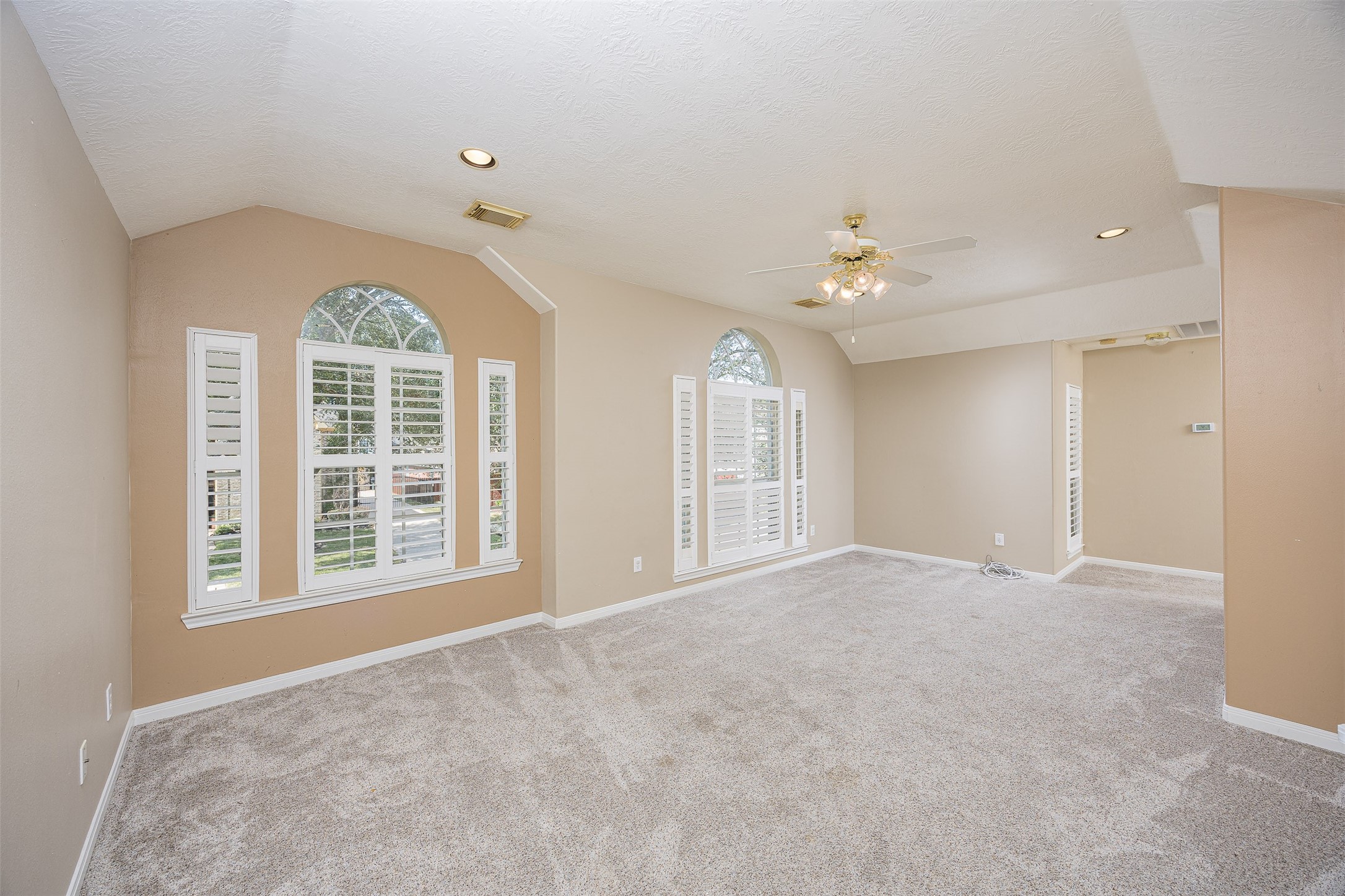 2802 Mossy Log Court Houston, TX 77084 - Photo 17 of 20 Huge game room