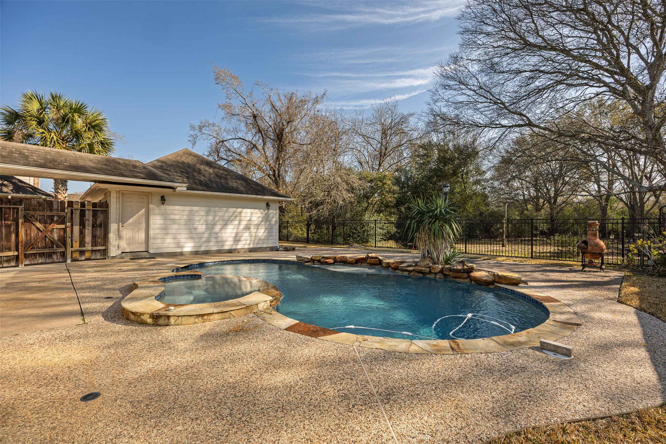 2802 Mossy Log Court Houston, TX 77084 - Photo 20 of 20 Backyard with swimming pool
