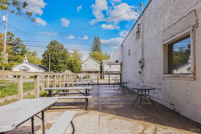 $380,000 | 9646 Us Route 20, Bridgewater, NY 13313