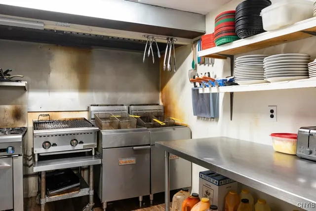 $380,000 | 9646 Us Route 20, Bridgewater, NY 13313