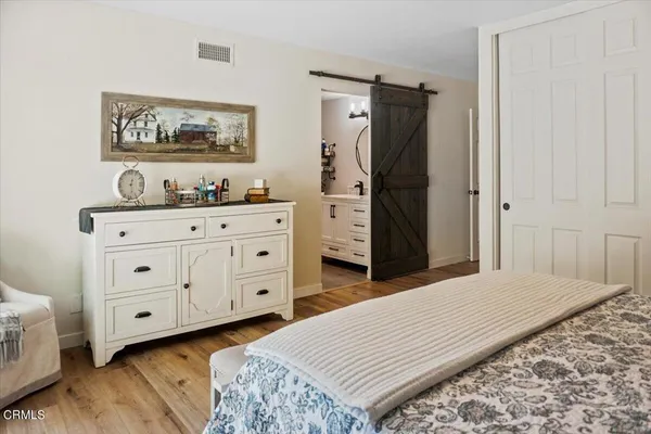 $869,900 | 472 Madreselva Court, Camarillo, CA 93012