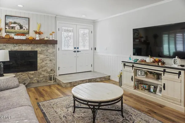 $869,900 | 472 Madreselva Court, Camarillo, CA 93012