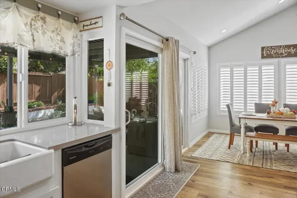 $869,900 | 472 Madreselva Court, Camarillo, CA 93012