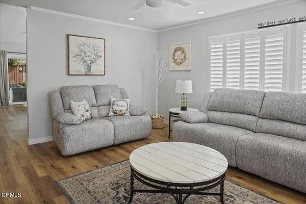 $869,900 | 472 Madreselva Court, Camarillo, CA 93012