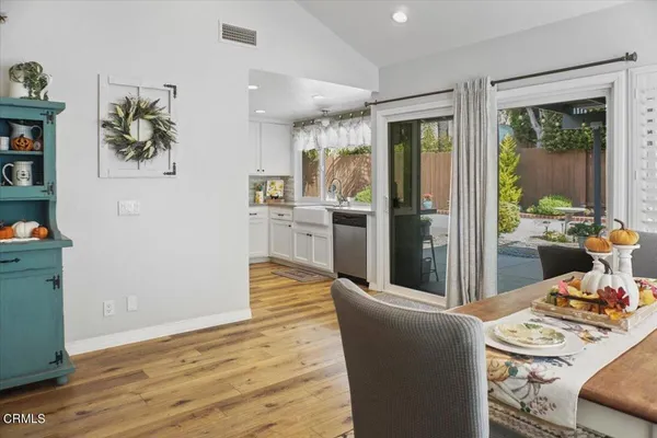$869,900 | 472 Madreselva Court, Camarillo, CA 93012