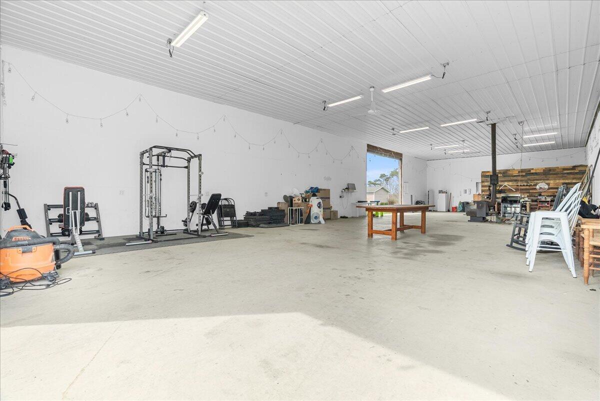 975 South Elliott Road Fowlerville, MI 48836 - Photo 41 of 56 46-Media Jett - 12