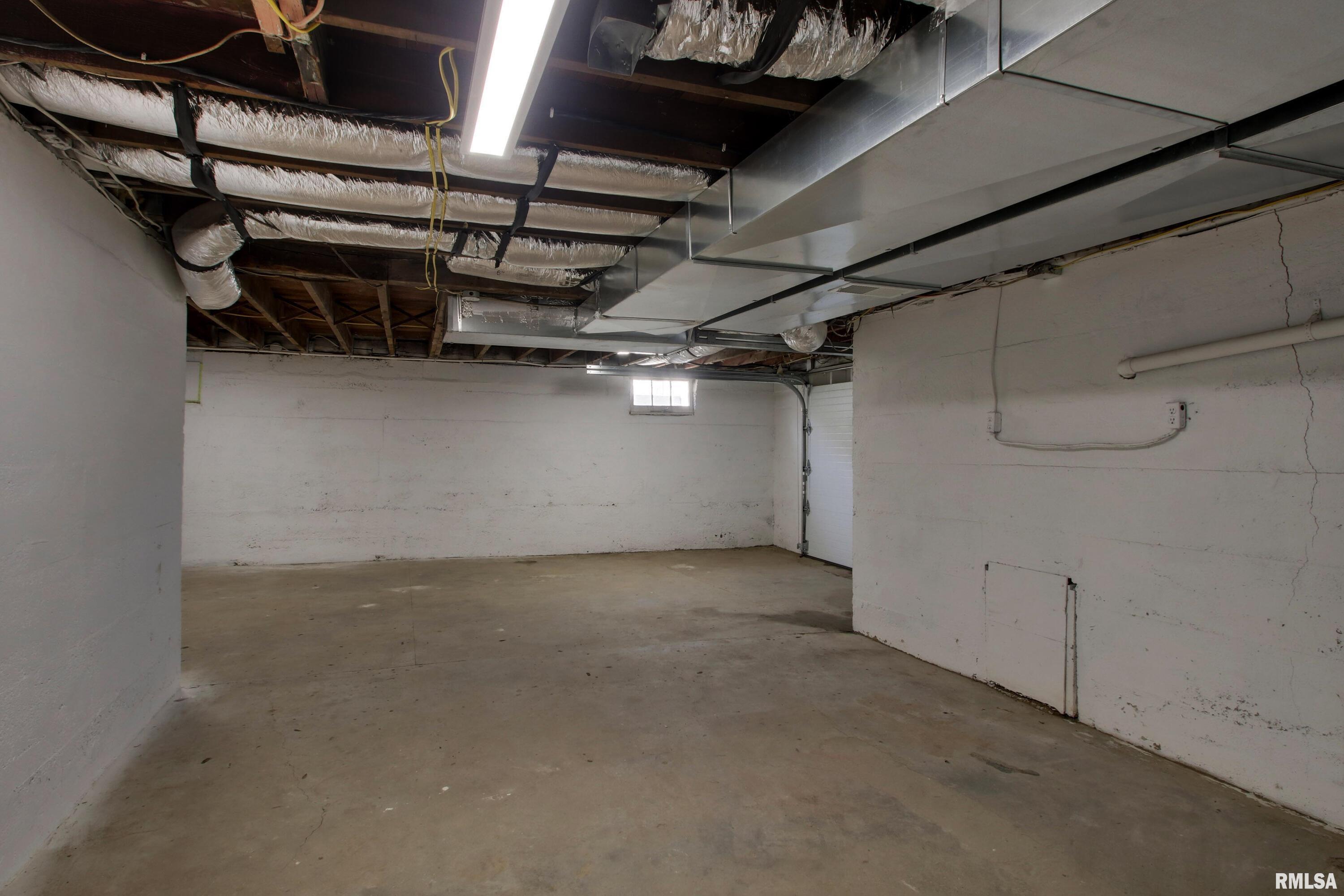 216 Smith Street Ursa, IL 62376 - Photo 13 of 17